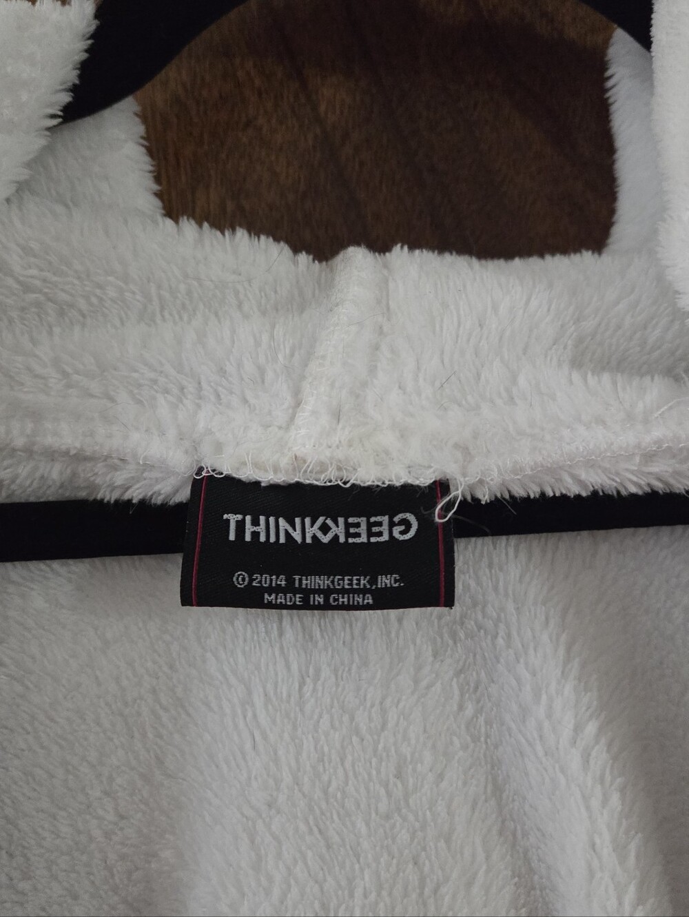 ThinkGeek Unicorn Robe - Picture 8 of 8
